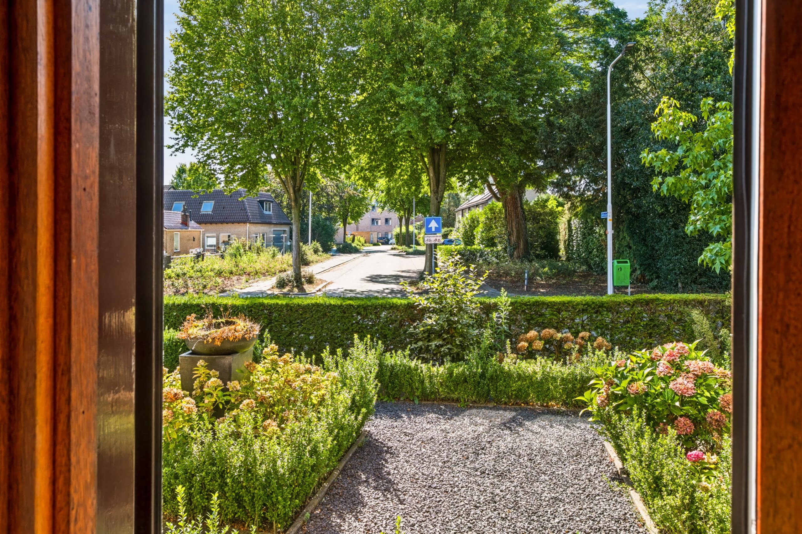 Vrijstaande woning te koop: Middelweg 54, Leersum